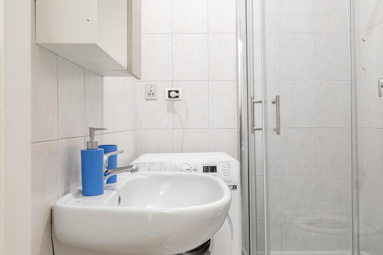 Appartamento H11 M Town 119 Sanremo - Centro Esterno foto